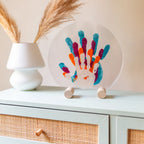 Kit d'empreintes de main pour 4 personnes en supports rond sur plexiglas de Ø26cm couleur nacre