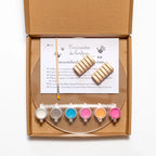 LouYou-nacre-empreintes-mains-5-personnes-bois-rond-Packaging-1 nacre