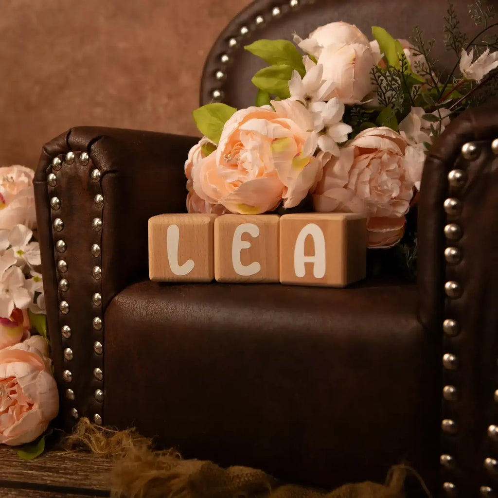 Louyou ALPHACUBES kit de 3 cubes noir blanc et gris avec stickers