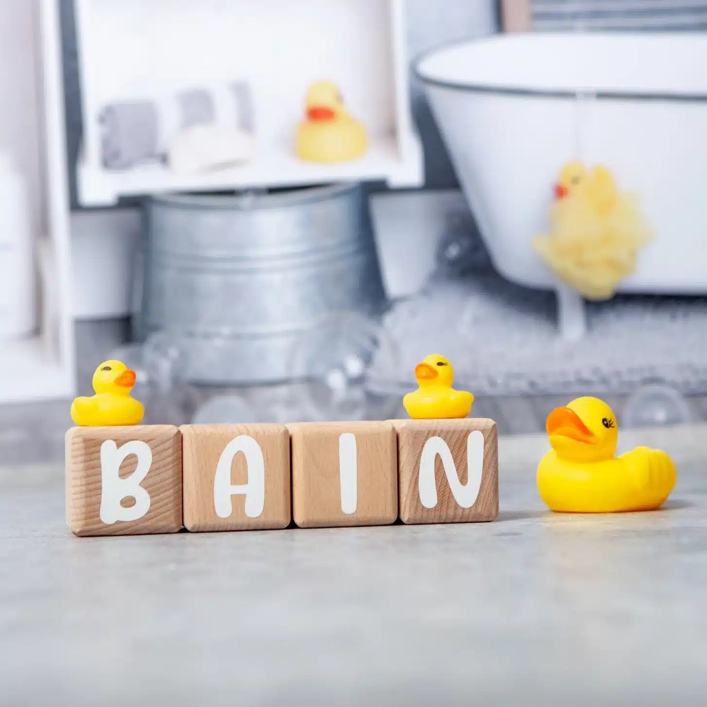 Louyou ALPHACUBES kit de 4 cubes noir blanc et gris avec stickers