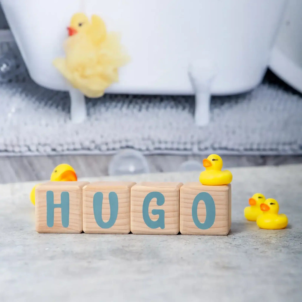 Louyou ALPHACUBES kit de 4 cubes noir blanc et gris avec stickers