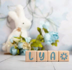 Louyou ALPHACUBES kit de 4 cubes noir blanc et gris avec stickers