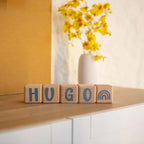 Louyou ALPHACUBES kit de 5 cubes noir blanc et gris avec stickers