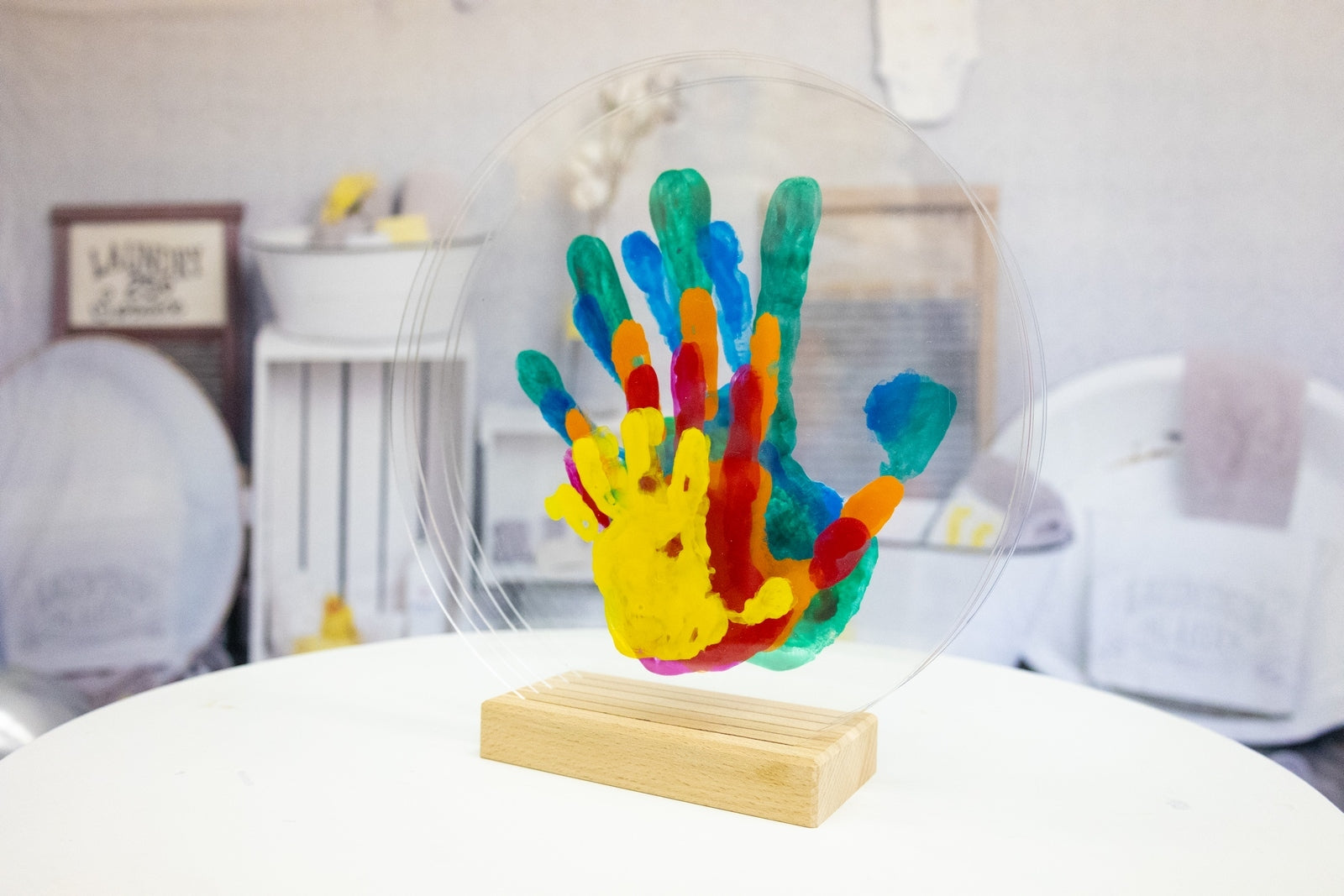 Kit d'empreintes de mains pour Famille de 5 : Immortalisez les moments précieux en famille avec ce coffret d'empreintes sûr et personnalisable, fabriqué en France. peps